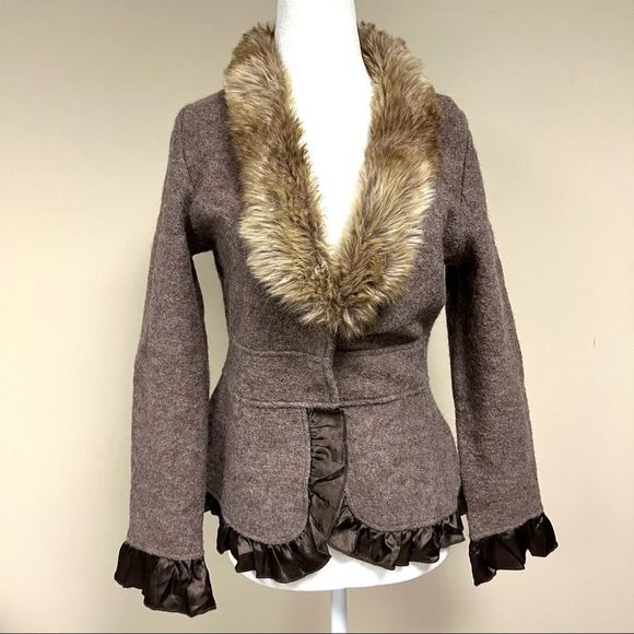 Dress barn boiled wool jacket with faux fur.  Sz sm - Picture 1 of 7